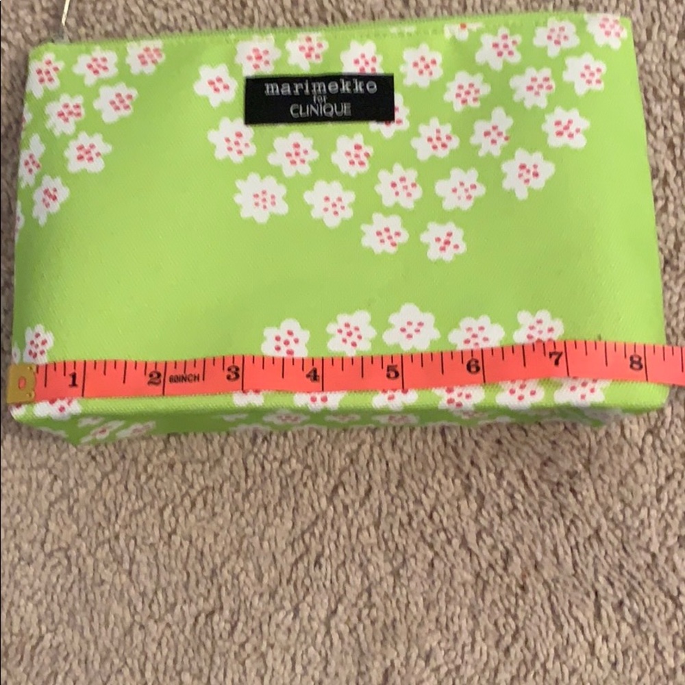 🌸 Marimekko Cosmetic Bag 🌸 - Picture 9 of 11